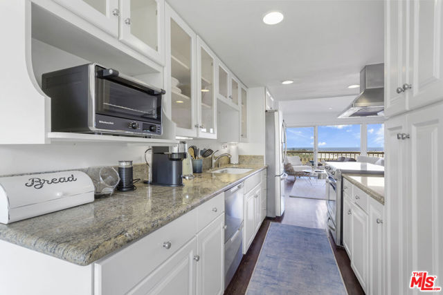 23910 De Ville Way, D photo 13