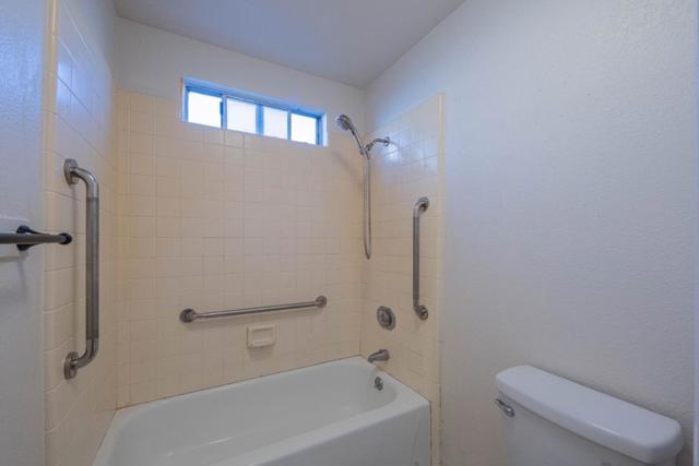 720 Clearview Drive, Hollister CA: https://media.crmls.org/mediaz/52bde5ba-ce45-4261-b5aa-05ec160731ea.jpg