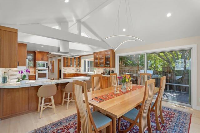 734 Oregon Avenue, San Mateo CA: https://media.crmls.org/mediaz/52bed617-37ff-442e-b2b9-5db996e35bb4.jpg