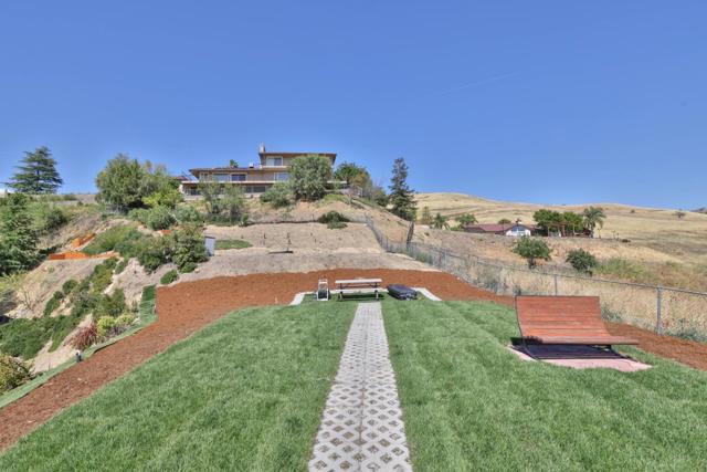 950 Macduff Court, San Jose CA: https://media.crmls.org/mediaz/52c0cf00-3066-47d8-a982-29dd924d332c.jpg