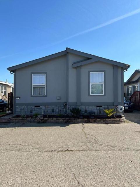 1624 S HIGHWAY, Manteca CA: https://media.crmls.org/mediaz/52c2fd2f-f869-47db-a7d9-d4065adbf21f.jpg