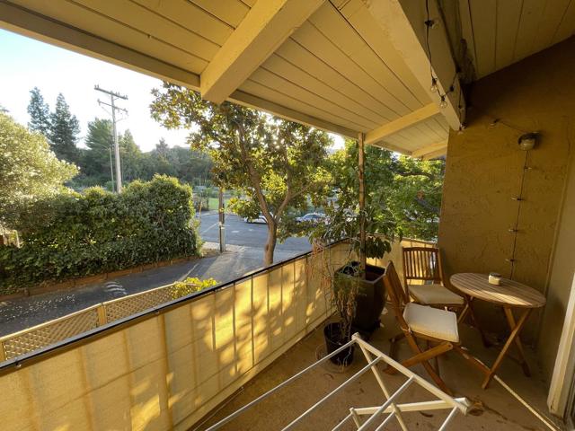 420 Alberto Way, Los Gatos CA: https://media.crmls.org/mediaz/52c44b93-be89-435c-977c-cd3f7b99fa03.jpg
