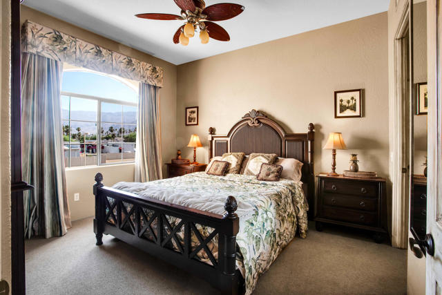 Image 21 of 35 For 50700 Santa Rosa Plaza  5
