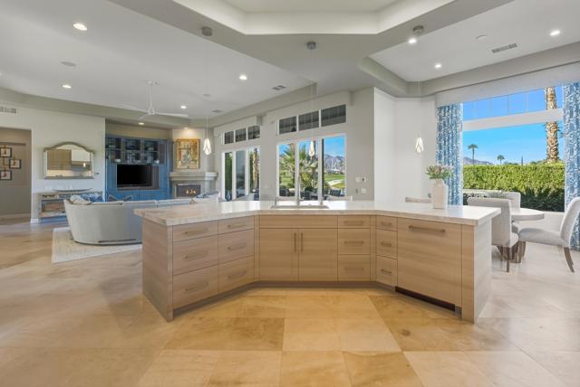 51641 El Dorado Drive, La Quinta CA: https://media.crmls.org/mediaz/52c56d13-ee24-4f3f-ac92-7849aef87fc8.jpg