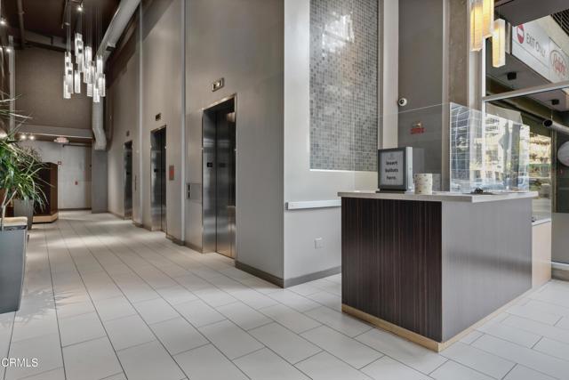 645 W 9th Street, Los Angeles CA: https://media.crmls.org/mediaz/52c63db7-49a9-47b0-81d7-c6f903ce71f5.jpg