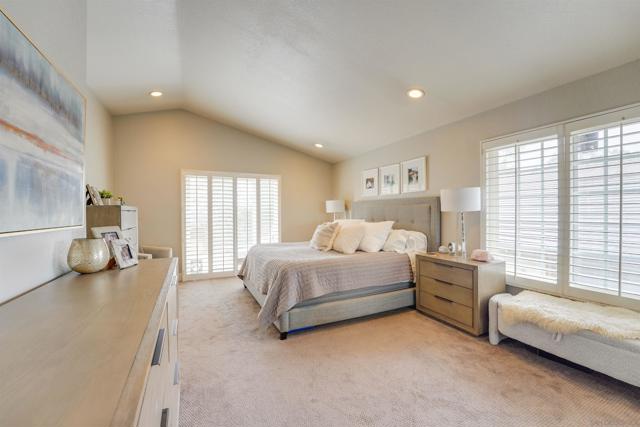 Image 17 of 33 For 11695 Scripps Lake Drive