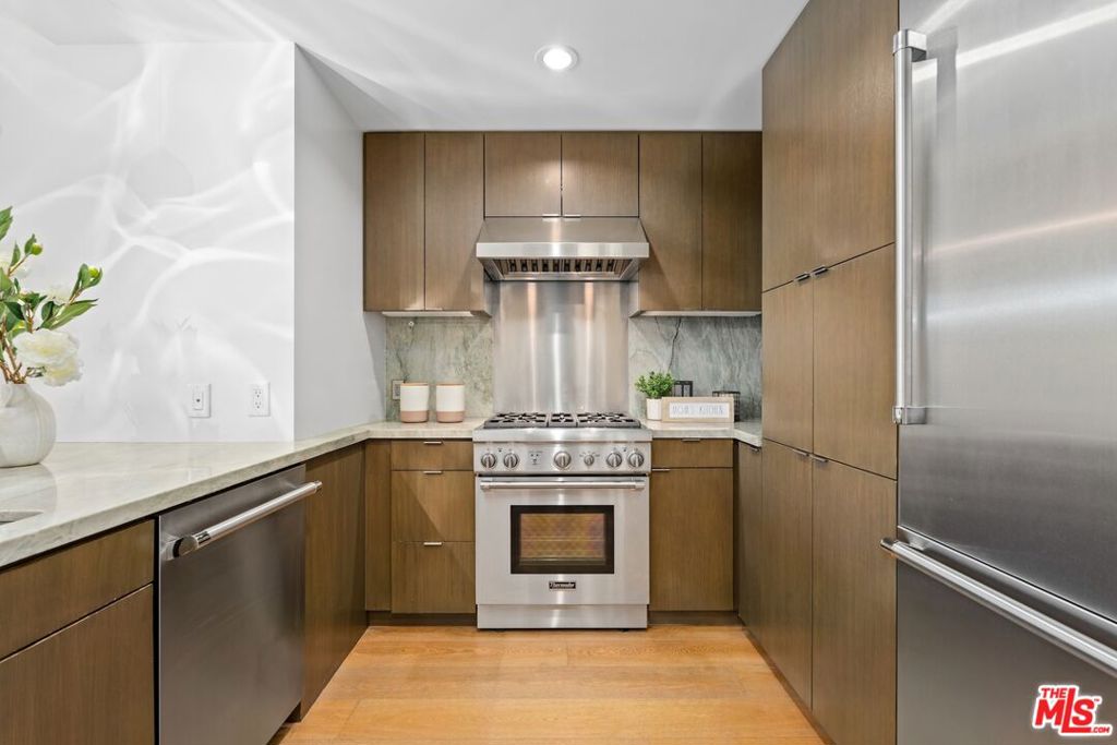 MLS #25604903 image #8