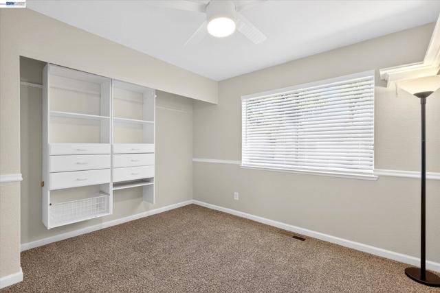 Image 28 of 40 For 1120 Gatetree Court