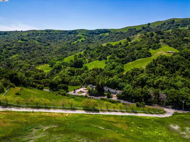 0 Bollinger Estates Ct, San Ramon CA: https://media.crmls.org/mediaz/52c9e3fe-7e8c-43c2-bc00-4e3590c2347c.jpg