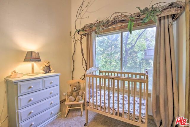 888 Grass Valley Road, Lake Arrowhead, CA 92352