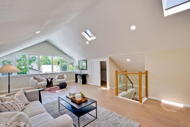 339 S 13th Street, San Jose CA: https://media.crmls.org/mediaz/52ca51e1-2131-4216-9609-6fb487d8046d.jpg