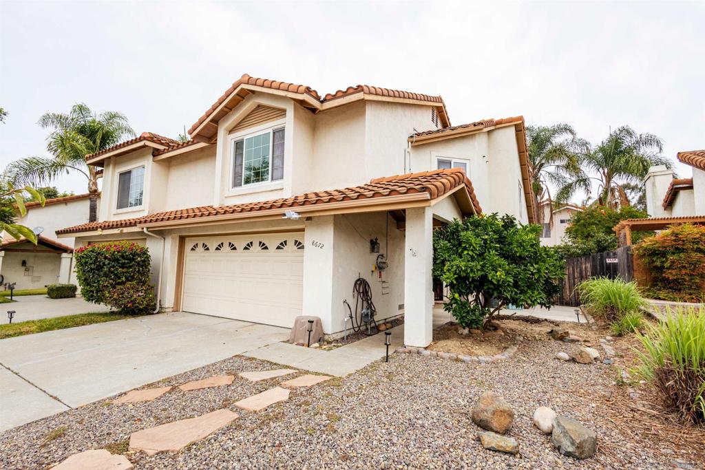 8672 Creekwood Ln