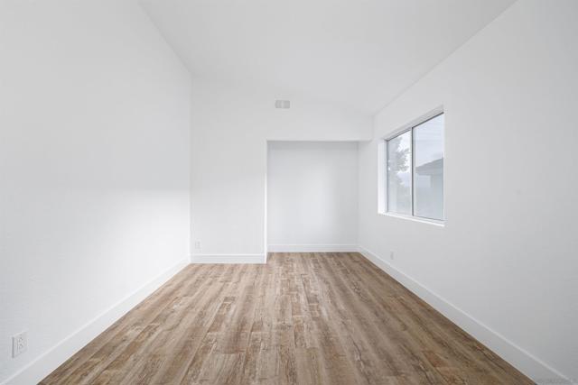 2318 Via Villegas, Carlsbad CA: https://media.crmls.org/mediaz/52caf184-2a67-4ffd-9dcc-72f3f678fceb.jpg