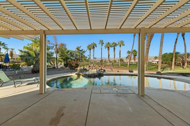 78770 Sunrise Mountain View, Palm Desert CA: https://media.crmls.org/mediaz/52cb89a2-2a0c-43d2-adaa-adcec2a50e7d.jpg