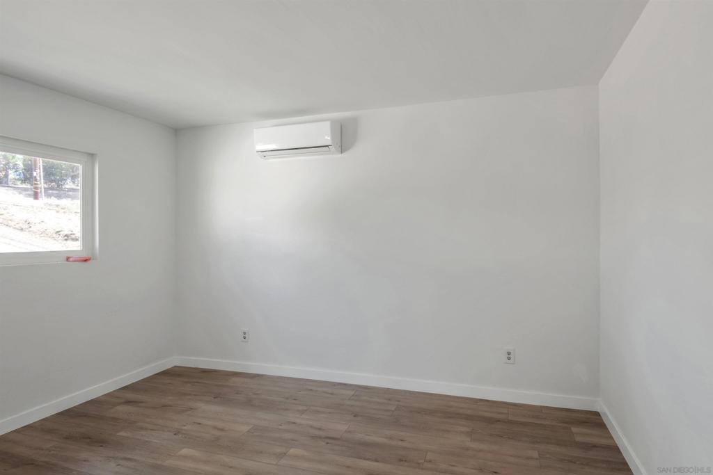 MLS #250040937SD image #14