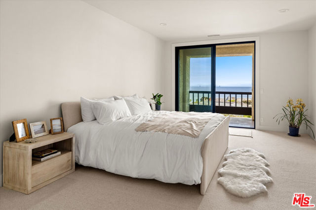 86 Seaview Drive, Santa Barbara CA: https://media.crmls.org/mediaz/52ccdf8d-55fb-4fe9-b634-b5e3d50c1fed.jpg