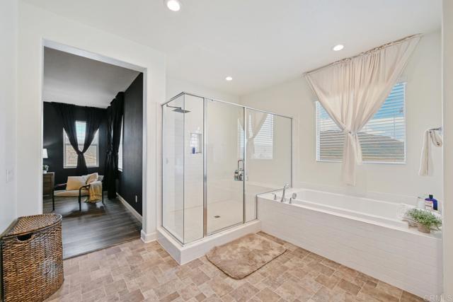 4634 Silent Knoll Drive, Fallbrook CA: https://media.crmls.org/mediaz/52cd8901-539a-4e53-ac93-9b873ca2f4ae.jpg