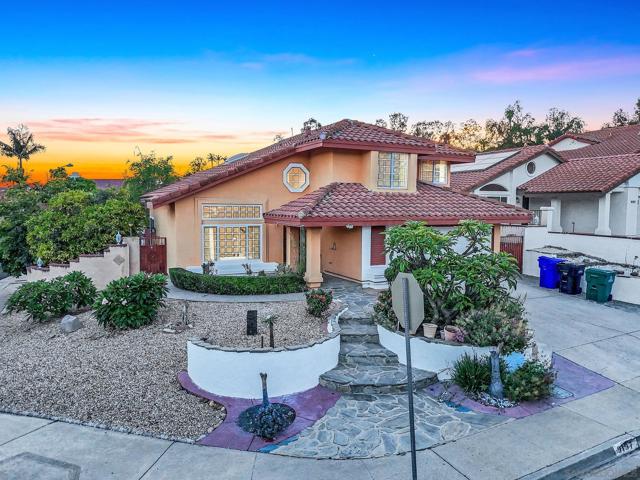 9197 Buckwheat St, San Diego CA: https://media.crmls.org/mediaz/52cdd831-c0d8-4dcf-b815-5127e08a0cdb.jpg