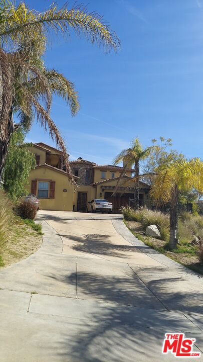 12042 Creekview Road, Granada Hills, CA 91344
