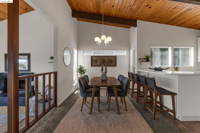 2001 Manzanita Dr, Oakland CA: https://media.crmls.org/mediaz/52ce9c40-a900-4390-8262-e377864f3e93.jpg