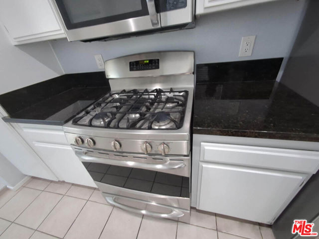 1844 Thayer Avenue, Los Angeles CA: https://media.crmls.org/mediaz/52cee2c5-077f-41df-bef0-a451ea59b1d9.jpg