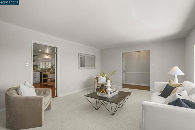 6324 Bonita Ct, Richmond CA: https://media.crmls.org/mediaz/52cf3503-f8c9-457e-9f43-787f9a3977bd.jpg