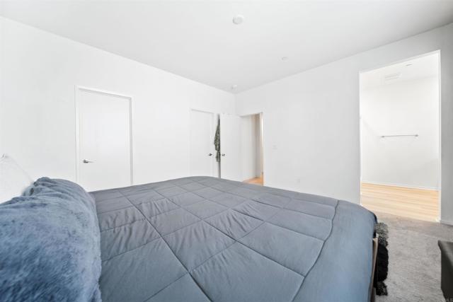 5212 Beachfront, San Diego CA: https://media.crmls.org/mediaz/52cf7959-7c09-495f-bb6f-58a4f4235a0f.jpg