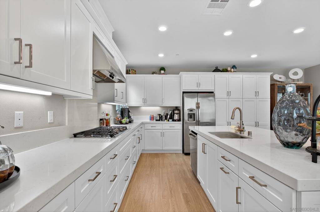 1733 Artemisia Ct - photo 11