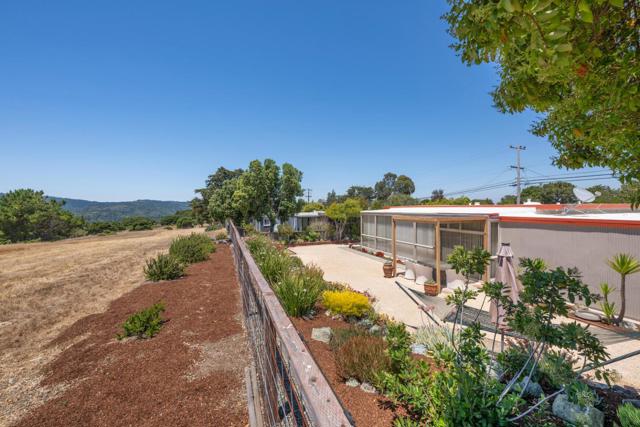 1652 Lexington Avenue, San Mateo CA: https://media.crmls.org/mediaz/52d073dc-711d-4cd2-a49d-48b77a290b51.jpg