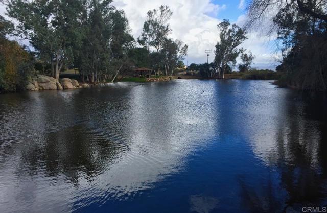 16635 Highland Valley Rd, Ramona CA: https://media.crmls.org/mediaz/52d17e13-fe76-4504-8be3-f58a7c12a0fe.jpg