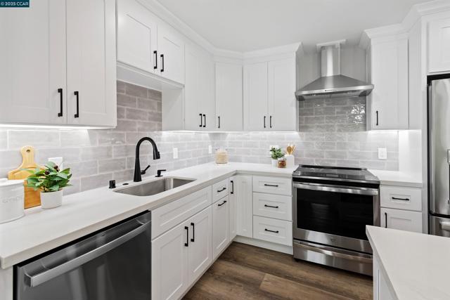 1161 Leisure Ln, Walnut Creek CA: https://media.crmls.org/mediaz/52d19ae0-d6ca-4572-b87d-e7c3744a23ff.jpg