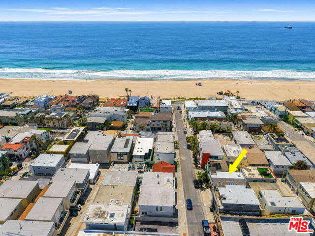 221 36th Street, Manhattan Beach, California 90266, 3 Bedrooms Bedrooms, 0 ,2 BathroomsBathrooms,Residential,For Sale,36th,0,26836511