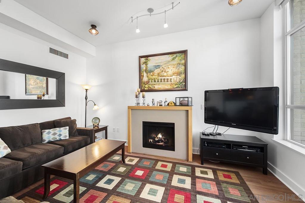 325 7th Ave - photo 9