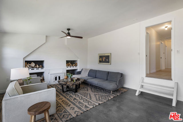 2634 Rich Street, Los Angeles CA: https://media.crmls.org/mediaz/52d3396c-9034-4ab0-94ac-93f7a7a5aabf.jpg