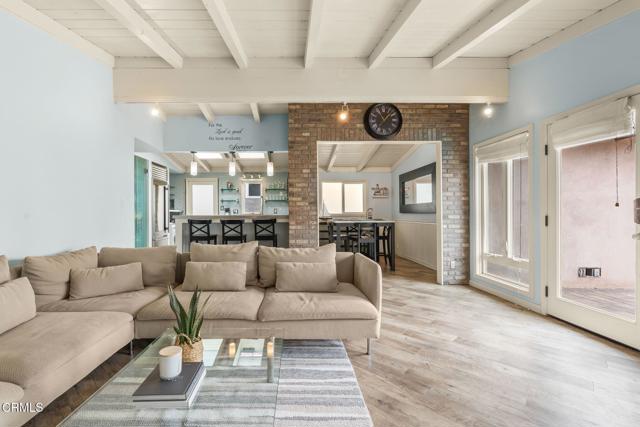 Detail Gallery Image 4 of 20 For 3248 Ocean Dr, Oxnard,  CA 93035 - 3 Beds | 1 Baths