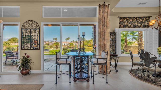 97 Via Bella, Rancho Mirage CA: https://media.crmls.org/mediaz/52d4b993-ba8d-4cf0-876a-743a231e0a96.jpg