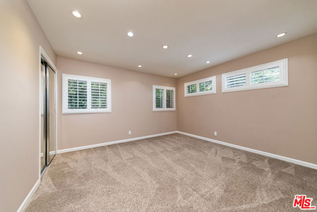 1358 Holmby Avenue, Los Angeles CA: https://media.crmls.org/mediaz/52d50377-bd5a-4bf0-9f36-bf7f82cc2729.jpg