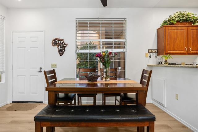 18515 Caminito Pasadero, San Diego CA: https://media.crmls.org/mediaz/52d551e5-7d39-4db5-8410-f740cb29300f.jpg