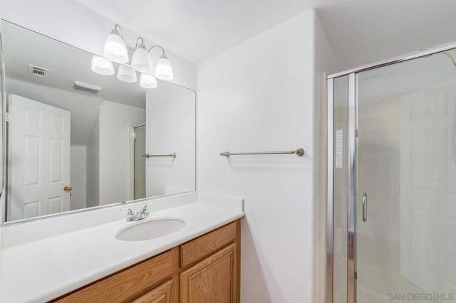 37434 Lumiere Avenue, Murrieta CA: https://media.crmls.org/mediaz/52d5c6b2-5fea-45a3-a3b5-0abe2ca9b5b8.jpg
