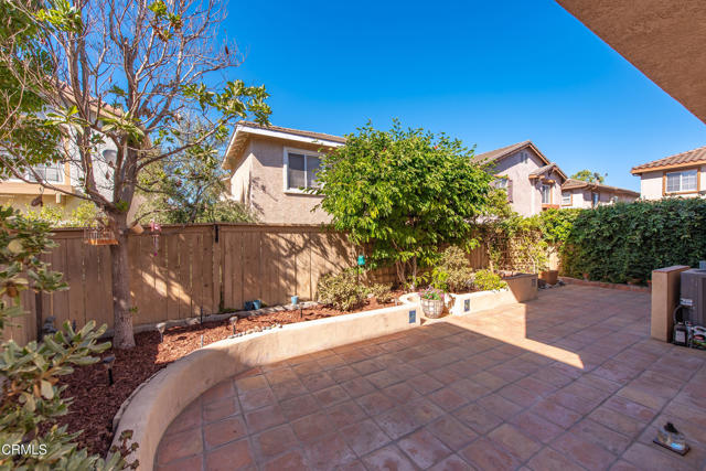 1529 La Verada Court, Camarillo CA: https://media.crmls.org/mediaz/52d6583b-8b6c-4f1f-8a8c-b94cd01cb183.jpg