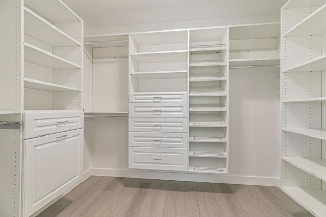 264 N Whisman Road, Mountain View CA: https://media.crmls.org/mediaz/52d73170-a77e-4dff-997c-edb57d89a84f.jpg