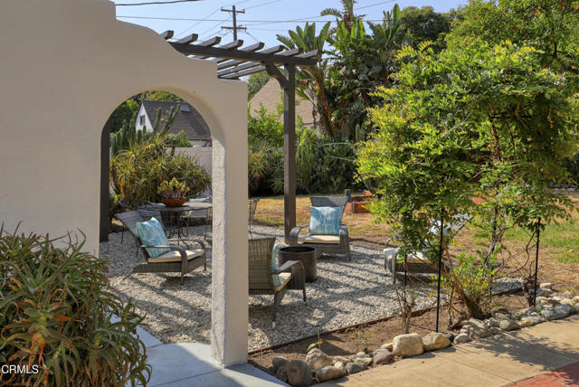 Detail Gallery Image 15 of 24 For 575 Eldora Rd, Pasadena,  CA 91104 - 2 Beds | 2 Baths