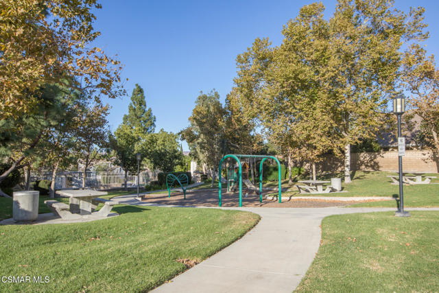 13100 View Mesa Street, Moorpark CA: https://media.crmls.org/mediaz/52d8add7-b43c-490f-ae47-b717a8e15dd8.jpg