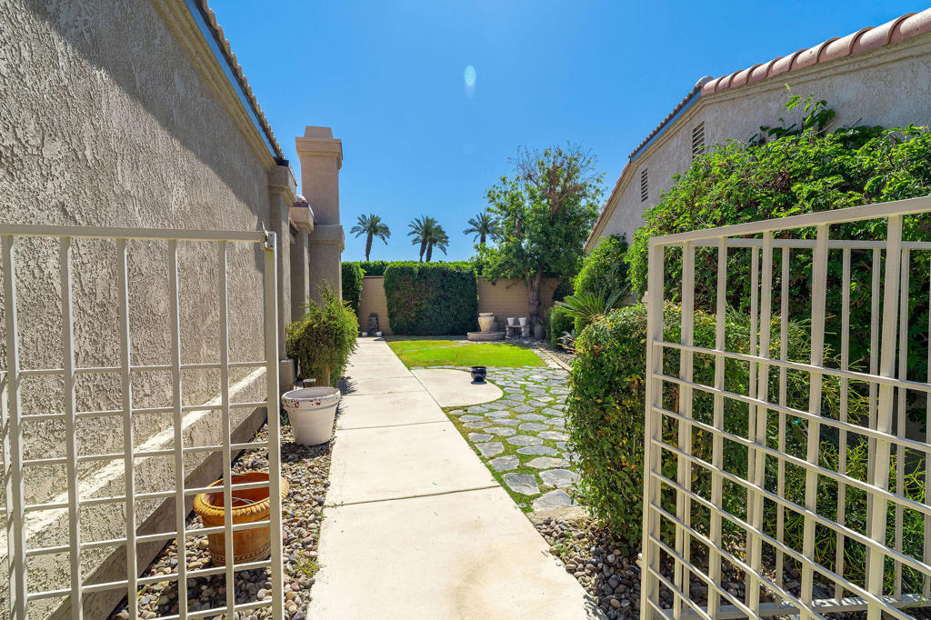 MLS #219138684DA image #4