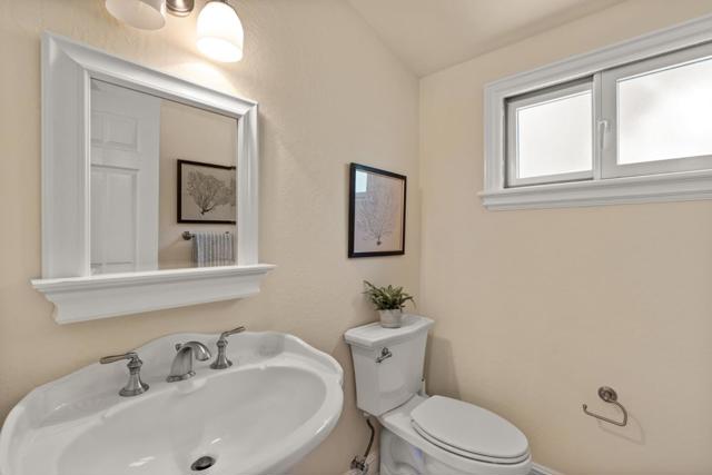 16541 Cypress Way, Los Gatos CA: https://media.crmls.org/mediaz/52dbd82a-c93b-40bd-9e06-d29d7f4a6576.jpg