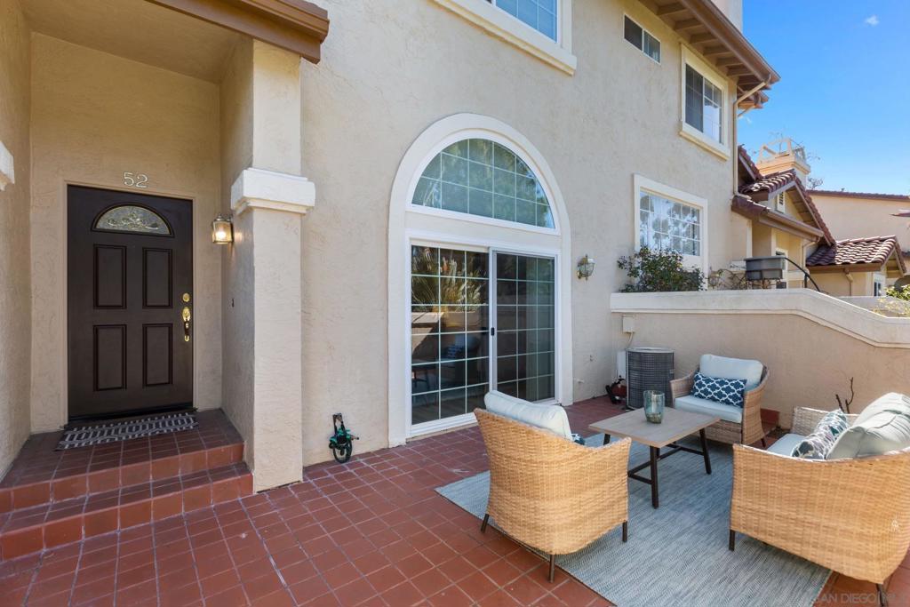 4013 Porte de Palmas, San Diego, CA 92122