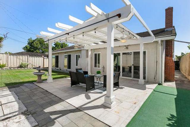 3339 Elgin Lane, San Jose CA: https://media.crmls.org/mediaz/52dca6d7-90a5-4c62-82ab-8ad53d46b92f.jpg