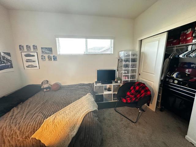 5517 Malibu Palm Court, Sacramento CA: https://media.crmls.org/mediaz/52dd5f9c-9d94-4004-850d-f64b345f76a1.jpg