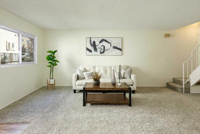 Detail Gallery Image 5 of 36 For 6816 Camphor Ln, San Diego,  CA 92139 - 2 Beds | 1/1 Baths