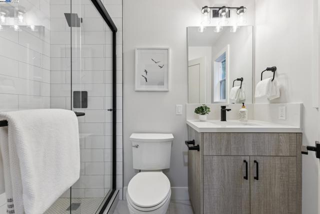 25 Mackenzie, Danville CA: https://media.crmls.org/mediaz/52df00af-e3b9-433e-85b3-bc8058811166.jpg